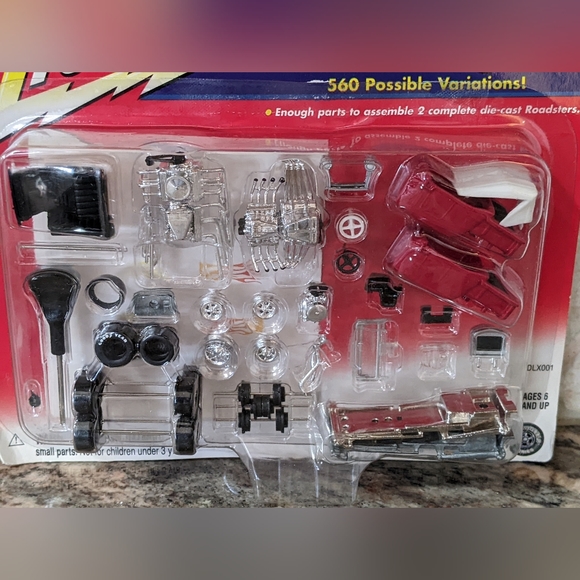 NIB Johnny Lightning 1923 Ford T-Bucket Customizing Kit - Picture 3 of 6